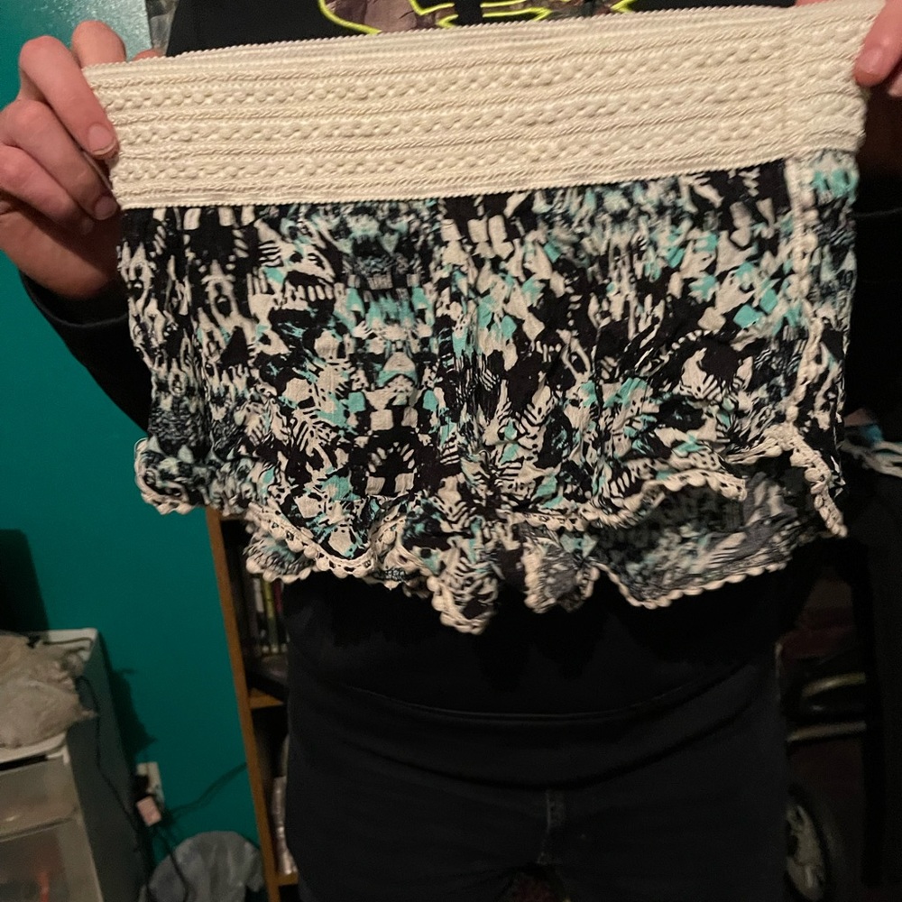 Flowy shorts size small
